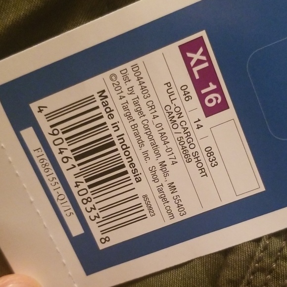 Boys cargo camos NWT💯💯 - Picture 2 of 2